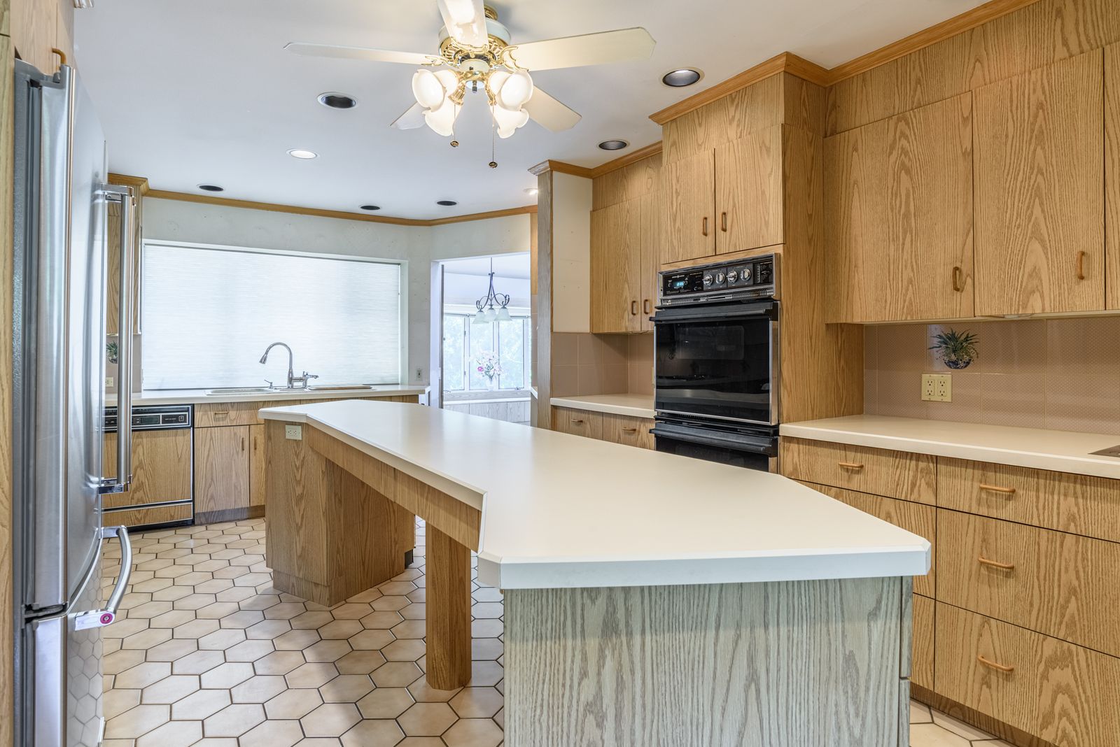 Mid-century modern kitchen with center island